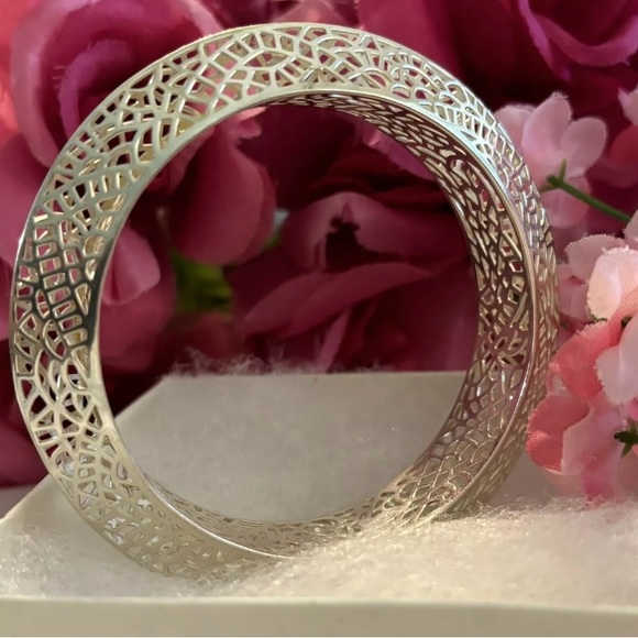Silpada Sterling Silver STILETTO Openwork Cut-Out Bangle Bracelet B2830 - Picture 9 of 15